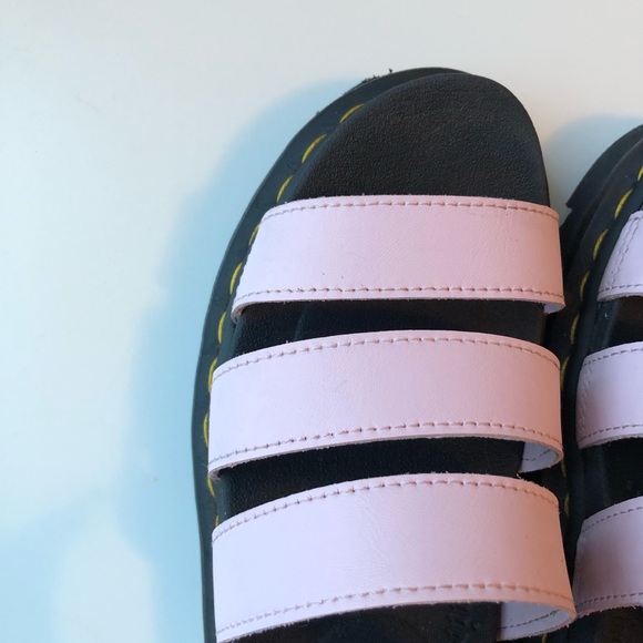 Size 6 Dr. Marten’s Blaire sandals in chalk pink - Picture 3 of 5